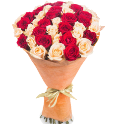 Фото товара 51 червоно-кремова троянда в Коломиї