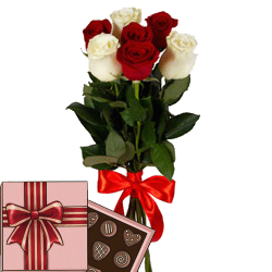 Фото товара 7 червоно-білих троянд і цукерки в Коломиї